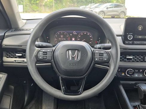 Used 2025 Honda Accord SE image 22