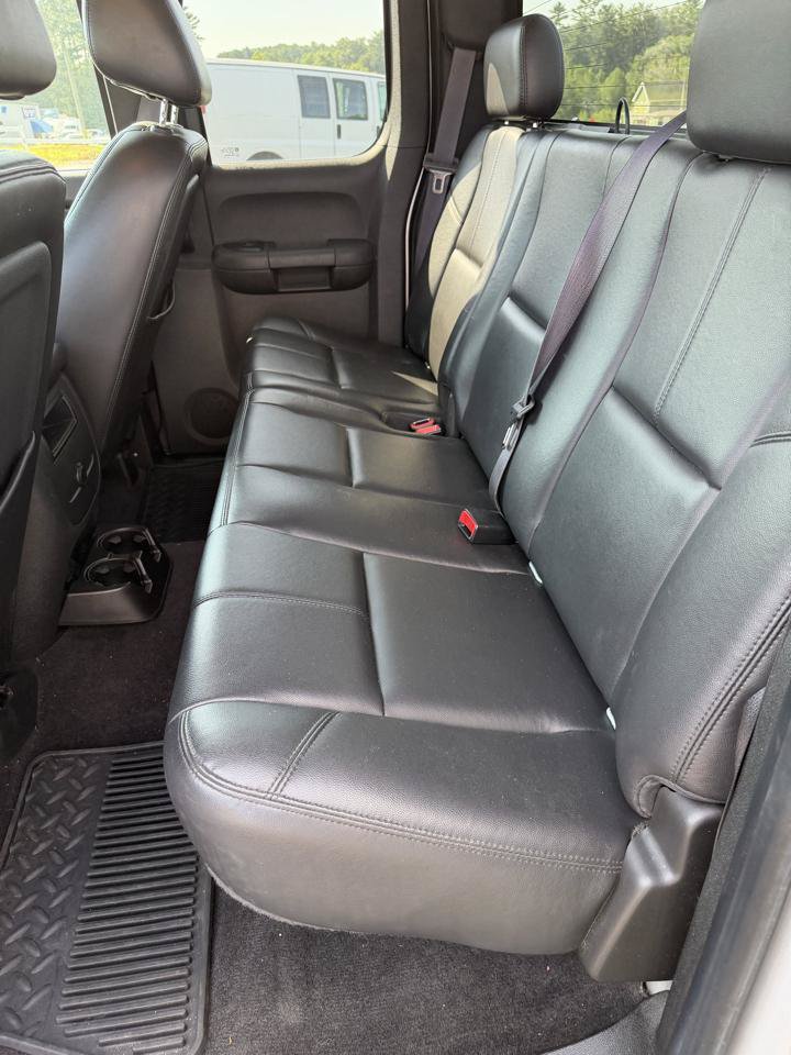 Used 2010 GMC Sierra 1500 SLT w/ SLT Convenience Package AWD/4WD image 7