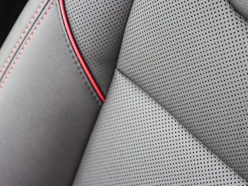 New 2026 Chevrolet Trax RS w/ Sunroof Package image 24