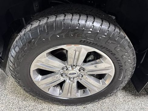 Used 2018 Ford F150 XLT w/ Equipment Group 302A Luxury AWD/4WD image 4