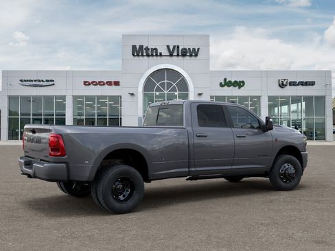 New 2026 RAM 3500 Laramie AWD/4WD image 4