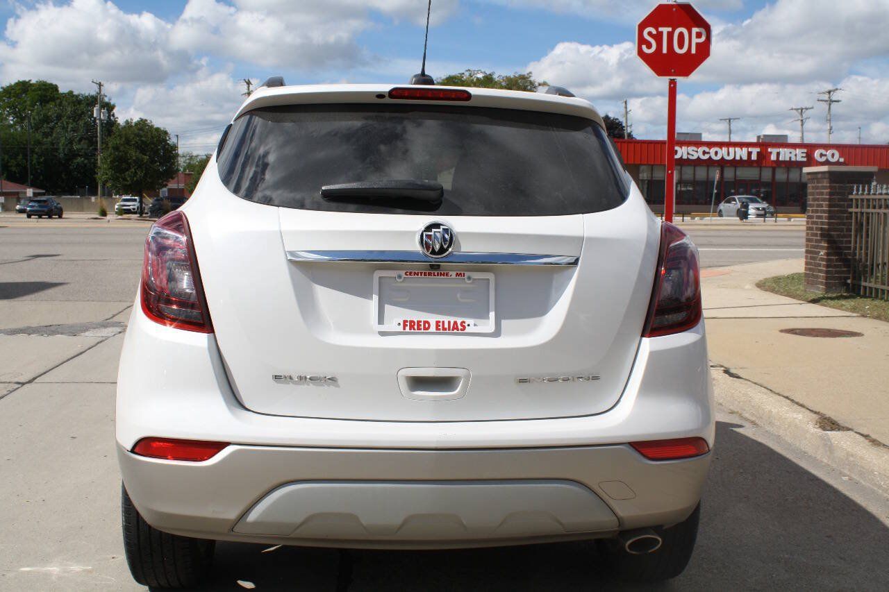 Used 2017 Buick Encore Preferred w/ Experience Buick Package FWD image 5