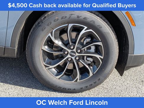 New 2026 Lincoln Nautilus Premier image 13