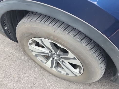 Used 2019 Honda CR-V LX image 10