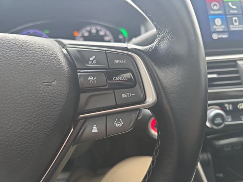 Used 2021 Honda Accord Touring image 22