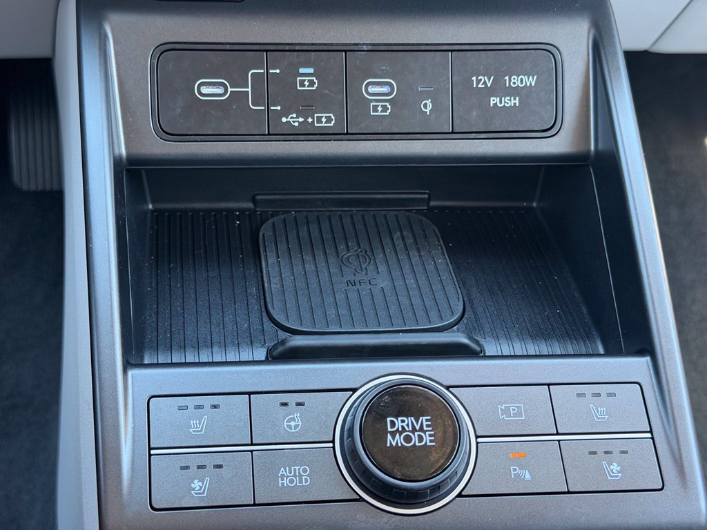 Used 2025 Hyundai Kona Limited FWD image 21