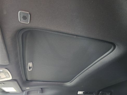 Used 2025 Toyota Sienna XLE Woodland Edition image 28