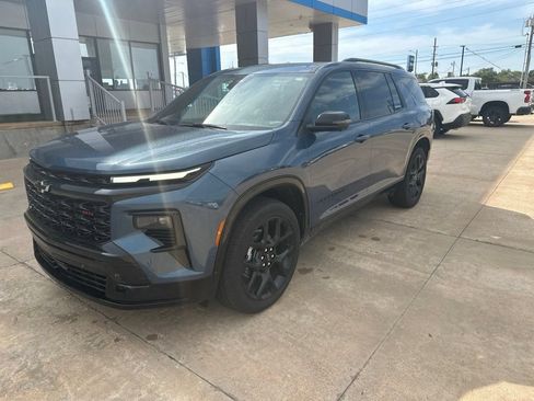 Used 2026 Chevrolet Traverse RS w/ LPO, Floor Liner Package FWD image 29