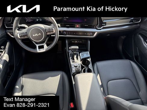 Used 2024 Kia Sportage EX image 16