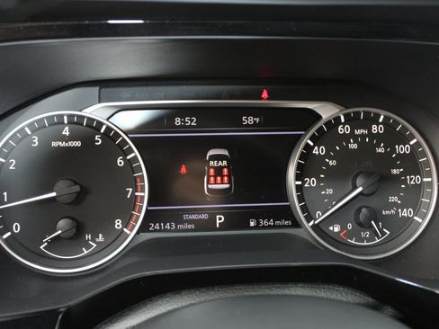 Used 2024 Nissan Pathfinder SL w/ SL Premium Package image 10