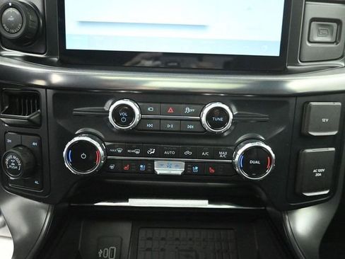 Certified 2025 Ford F150 Lariat w/ Equipment Group 502A High image 14