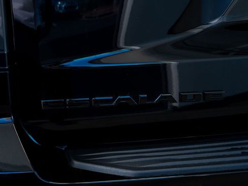 Used 2026 Cadillac Escalade ESV Platinum Sport w/ LPO, ONYX Package image 13