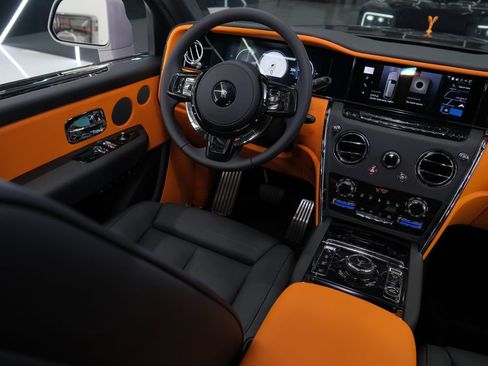 Used 2026 Rolls-Royce Cullinan AWD/4WD image 53