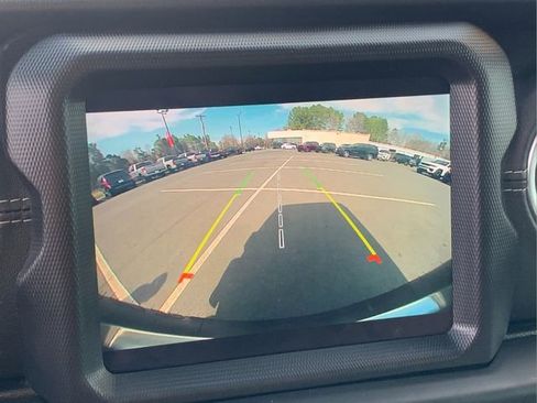 Certified 2020 Jeep Wrangler Unlimited Sahara image 15