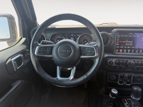 Used 2020 Jeep Wrangler Unlimited Sahara AWD/4WD image 12