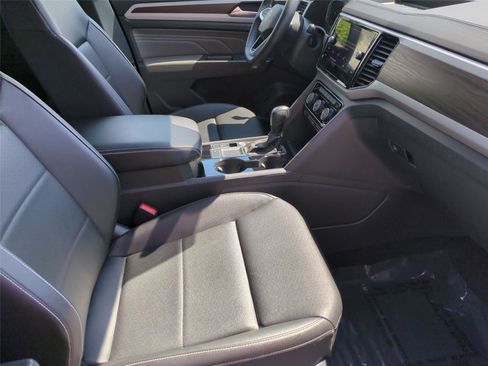 Used 2023 Volkswagen Atlas SE FWD image 19