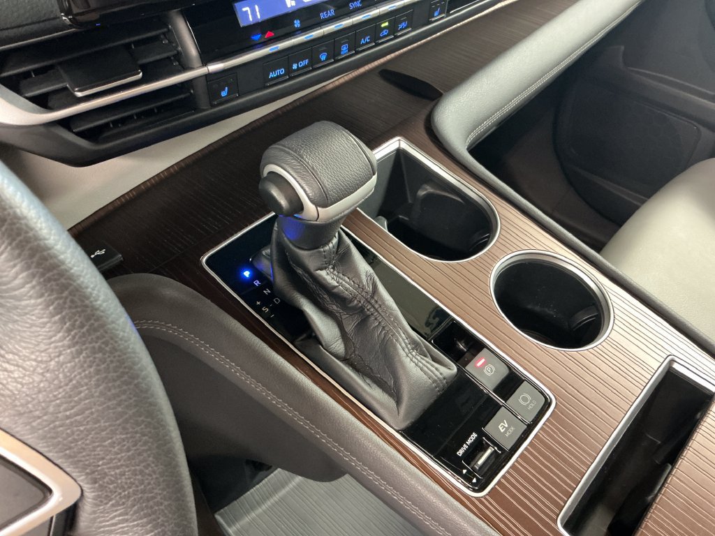 Certified 2021 Toyota Sienna XLE AWD/4WD image 23