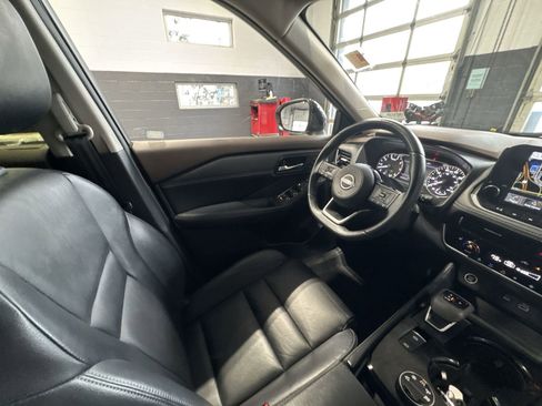 Used 2023 Nissan Rogue SL w/ SL Premium Package AWD/4WD image 7