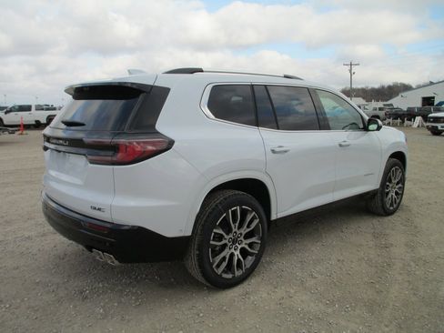 New 2026 GMC Acadia Denali Ultimate image 5