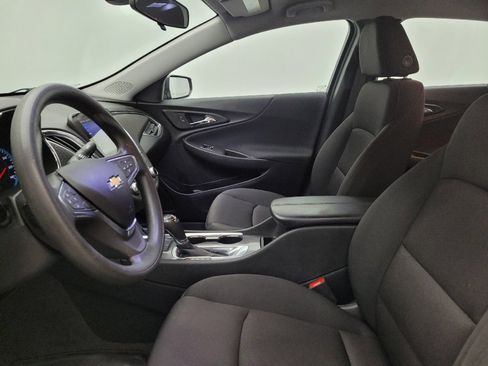 Used 2019 Chevrolet Malibu LT FWD image 17