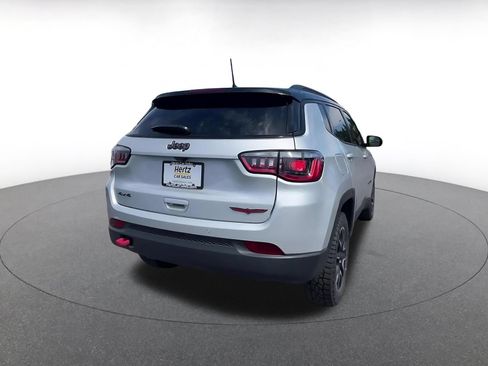 Used 2025 Jeep Compass Trailhawk AWD/4WD image 14