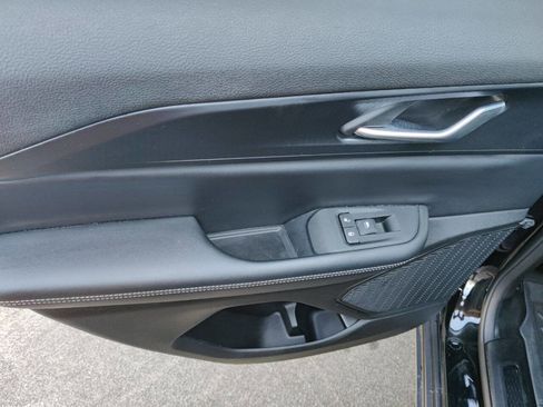 Used 2024 Jeep Grand Cherokee Altitude image 24