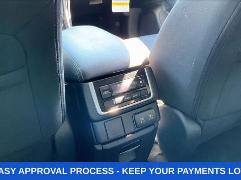 Used 2021 Subaru Ascent Premium w/ Convenience Package AWD/4WD image 12