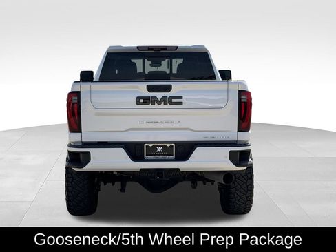 Used 2024 GMC Sierra 2500 Denali w/ Denali Reserve Package AWD/4WD image 8