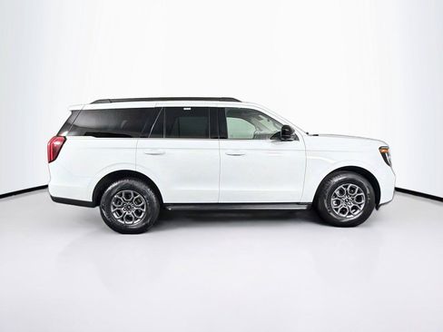 Used 2025 Ford Expedition Active AWD/4WD image 12