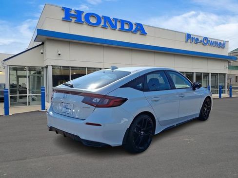 Used 2023 Honda Civic Sport image 4