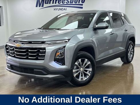 Used 2025 Chevrolet Equinox LT AWD/4WD image 1