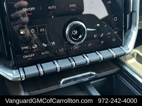 New 2026 GMC Acadia Denali Ultimate w/ LPO, Floor Liner Package AWD/4WD image 16