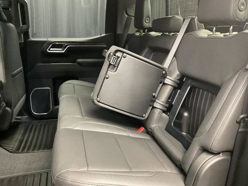 New 2026 Chevrolet Silverado 1500 LTZ w/ LTZ Premium Package AWD/4WD image 11