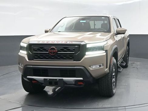 Used 2022 Nissan Frontier PRO-4X w/ Pro-4X Premium Package AWD/4WD image 3
