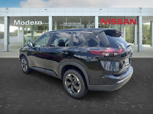 Certified 2024 Nissan Rogue SV AWD/4WD image 3