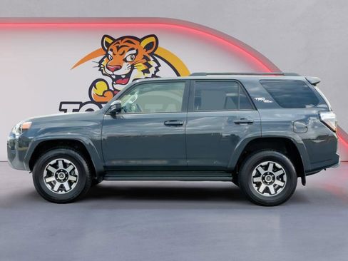 Used 2024 Toyota 4Runner TRD Off-Road AWD/4WD image 8