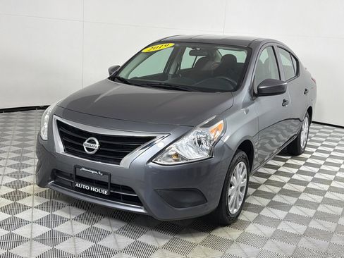 Used 2019 Nissan Versa S Plus FWD image 9