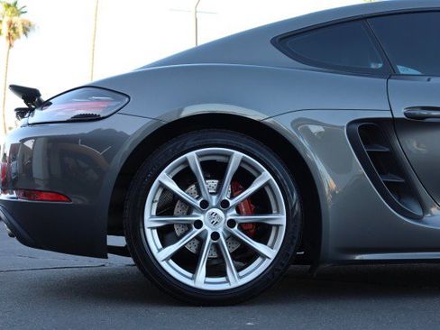 Used 2018 Porsche 718 Cayman RWD image 52