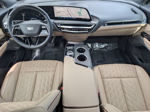 Certified 2024 Cadillac Lyriq Luxury w/ Nappa Leather Package AWD/4WD image 48
