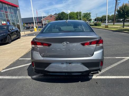 Used 2019 Hyundai Sonata SE w/ Cargo Package FWD image 4