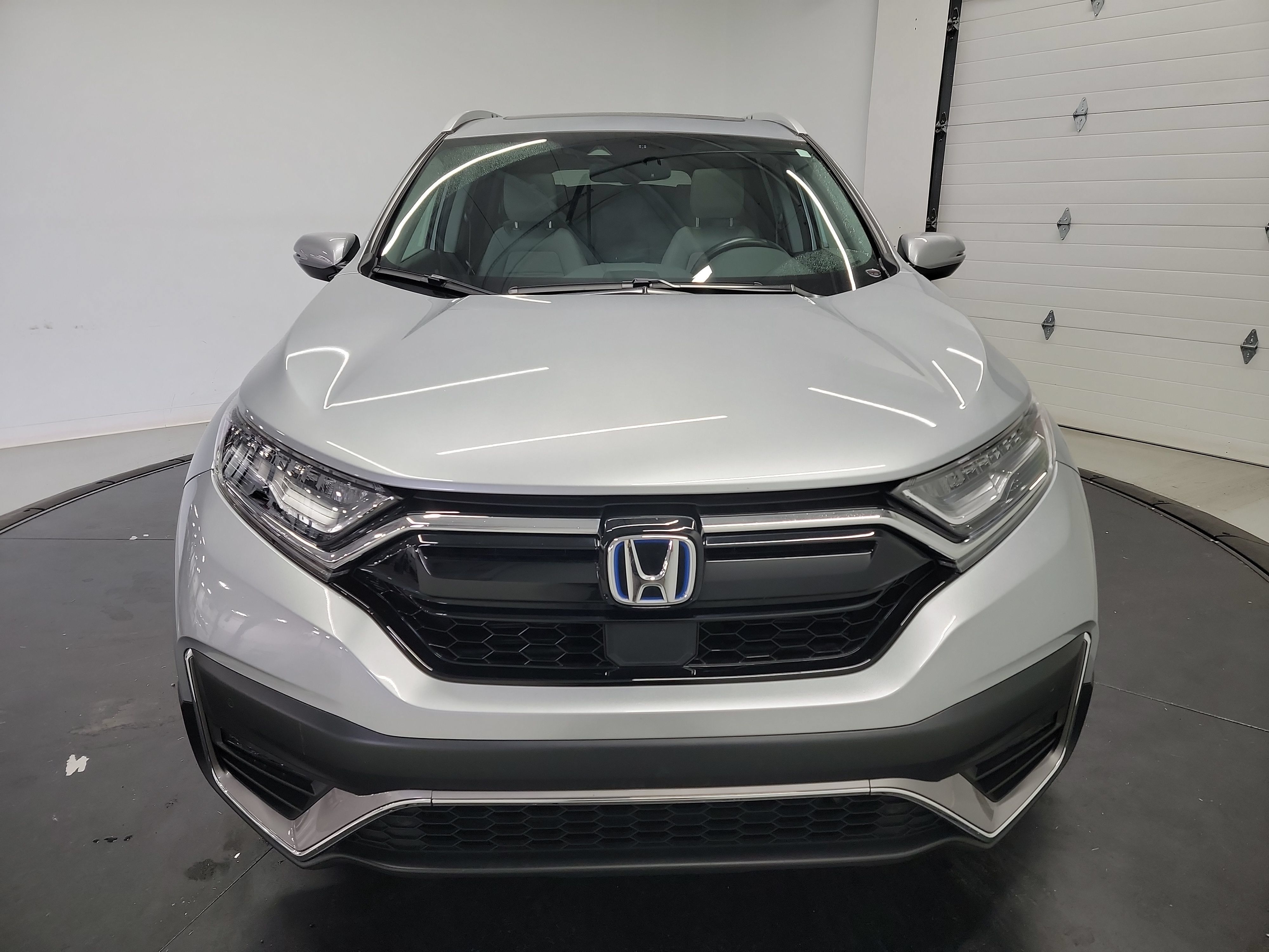 Used 2022 Honda CR-V Touring image 2