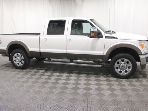 Used 2016 Ford F250 Lariat w/ Chrome Package AWD/4WD image 27