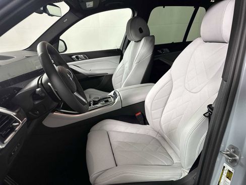 New 2026 BMW X5 xDrive40i w/ M Sport Package image 11