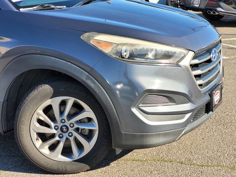 Used 2016 Hyundai Tucson SE image 16