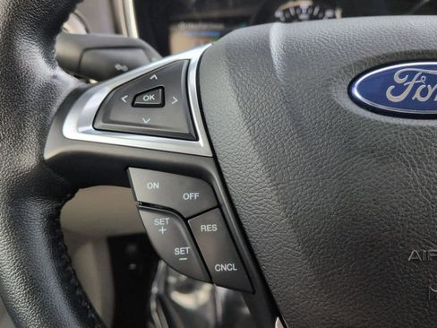 Certified 2017 Ford Fusion Energi SE image 24