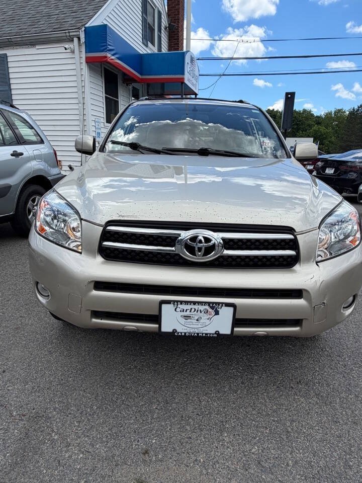 Used 2008 Toyota RAV4 Limited AWD/4WD image 2