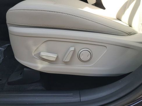 New 2026 Kia Sorento S w/ S Panoramic Sunroof Package image 16