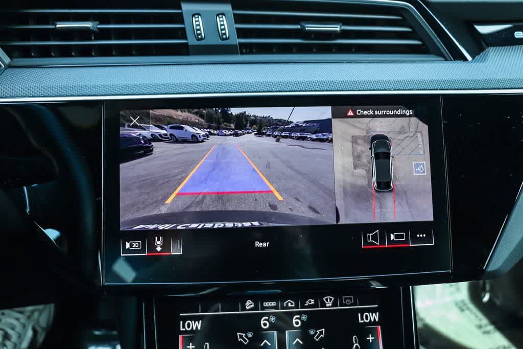 Used 2023 Audi e-tron S Prestige w/ Prestige Package AWD/4WD image 22