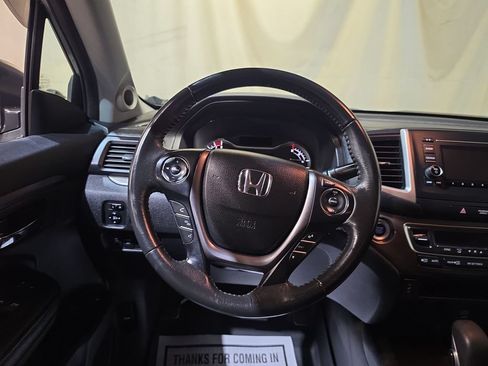 Used 2017 Honda Ridgeline RTL image 11