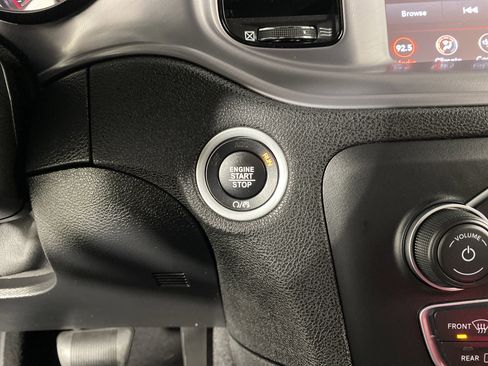 Used 2023 Dodge Charger SXT w/ Blacktop Package image 36